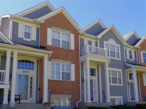 Auburn Woods is a townhome community built in the late 1980&39;s by Hoffman Homes. . Townhomes for sale in palatine il